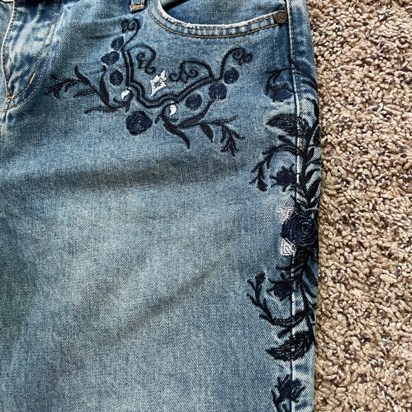 One Teaspoon floral embroidered jeans - Picture 7 of 11